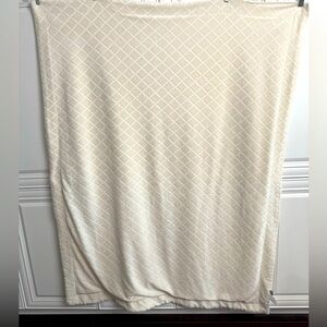 Laura Ashley Cream Plush Throw Blanket 48” x 62” Tone on Tone Pattern on Front